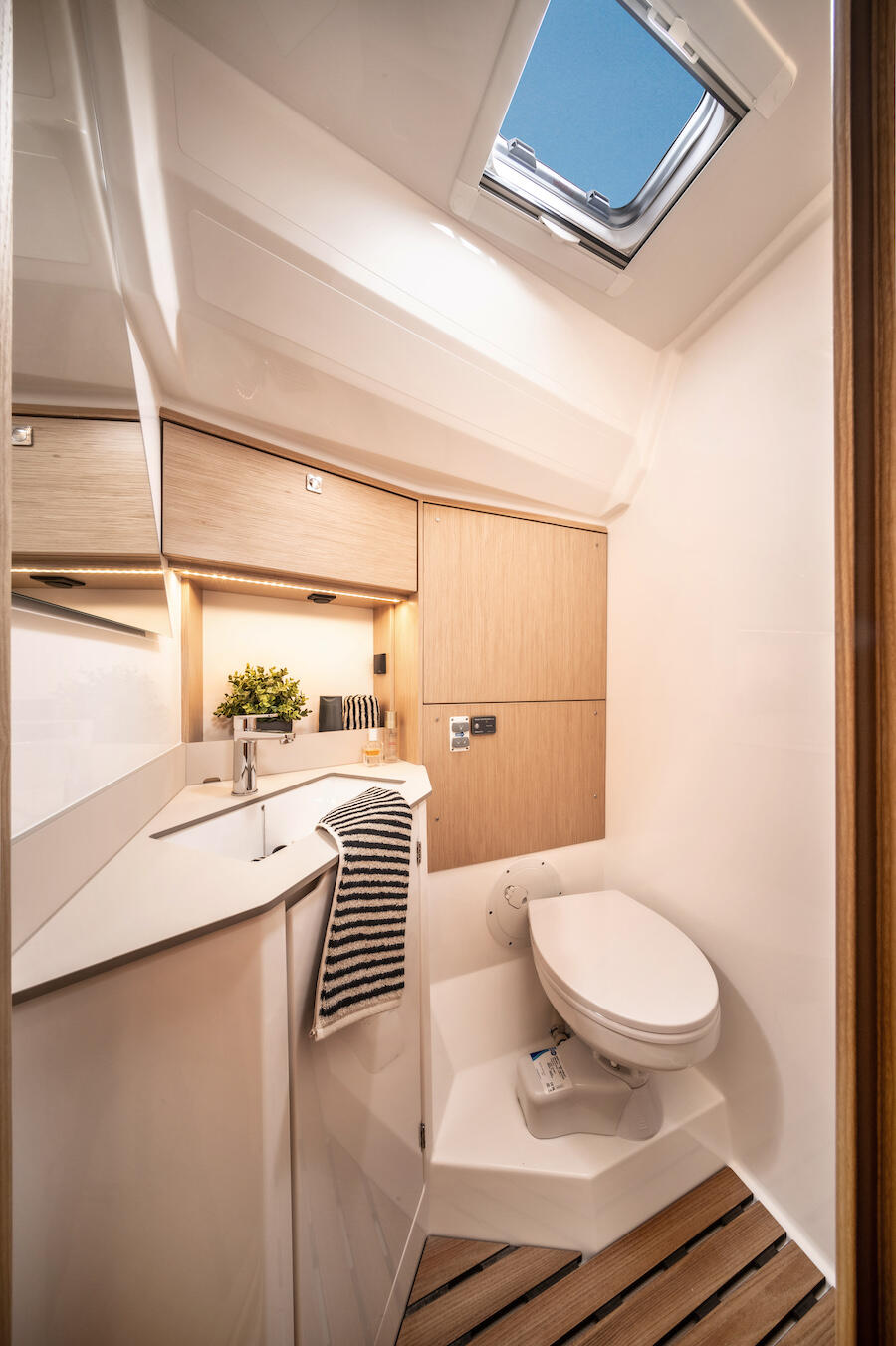Bavaria C46 Azzurra