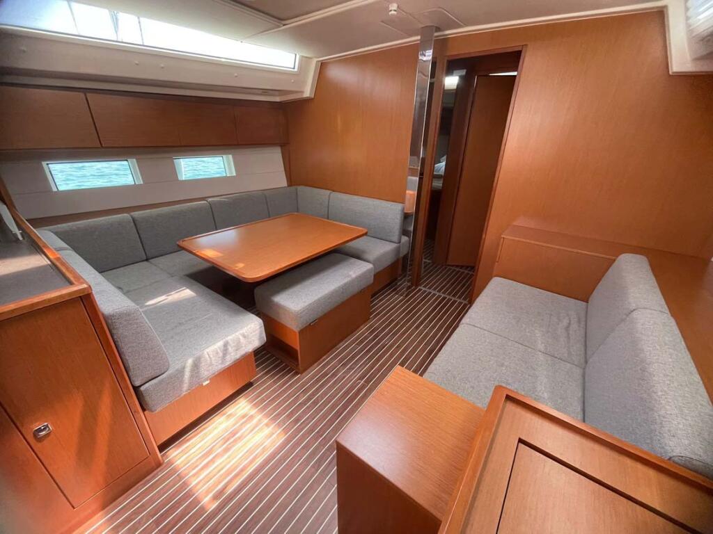Bavaria C50 Holiday Insomnia