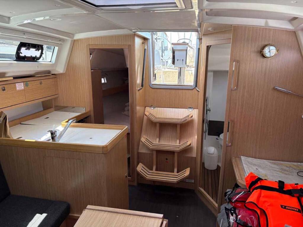 Bavaria Cruiser 34 Style Rocky III