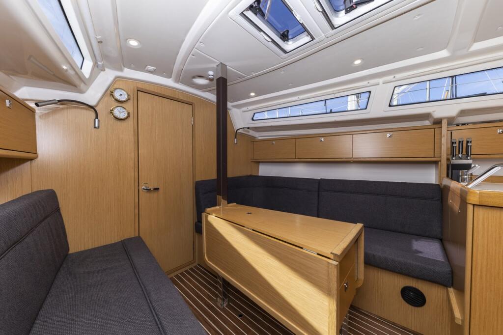 Bavaria Cruiser 34 Style Lena