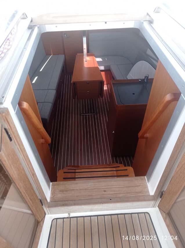 Bavaria Cruiser 34 Licence to chill