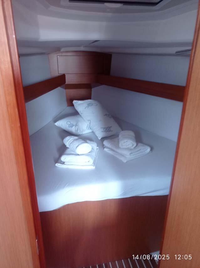 Bavaria Cruiser 34 Licence to chill