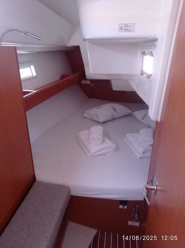 Bavaria Cruiser 34 Licence to chill