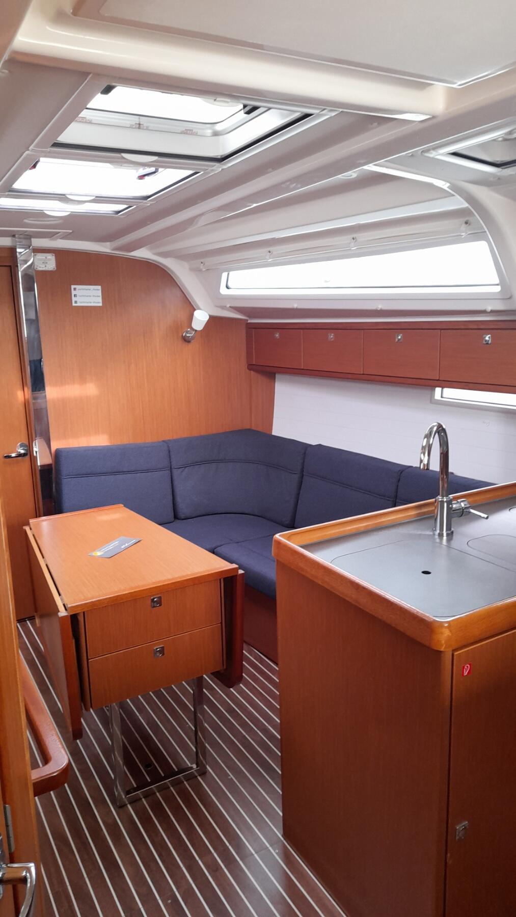 Bavaria Cruiser 37 Nenemia