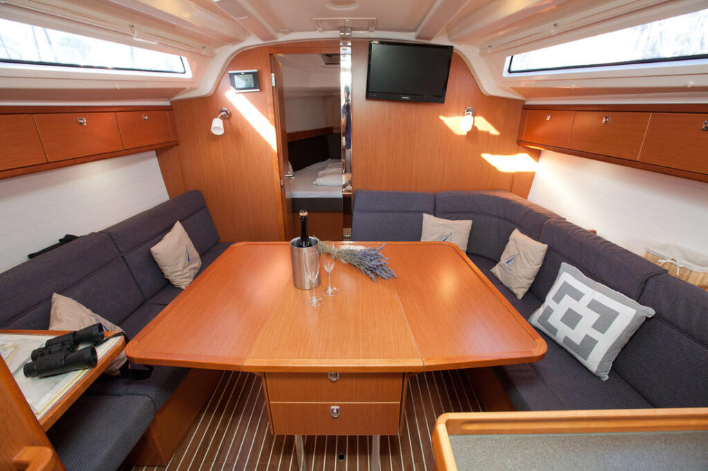 Bavaria Cruiser 37 Gospoja