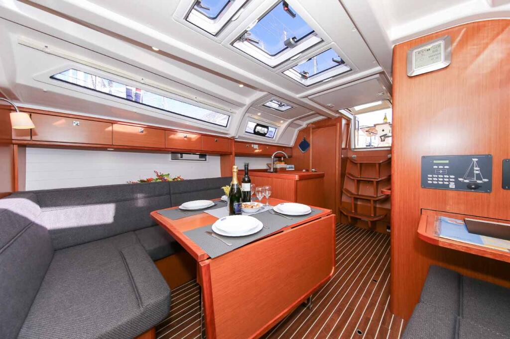 Bavaria Cruiser 37 Bella Angelina