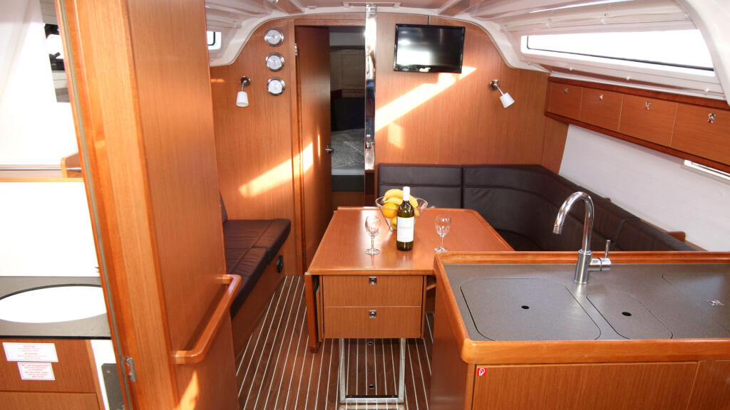 Bavaria Cruiser 37 Bibi
