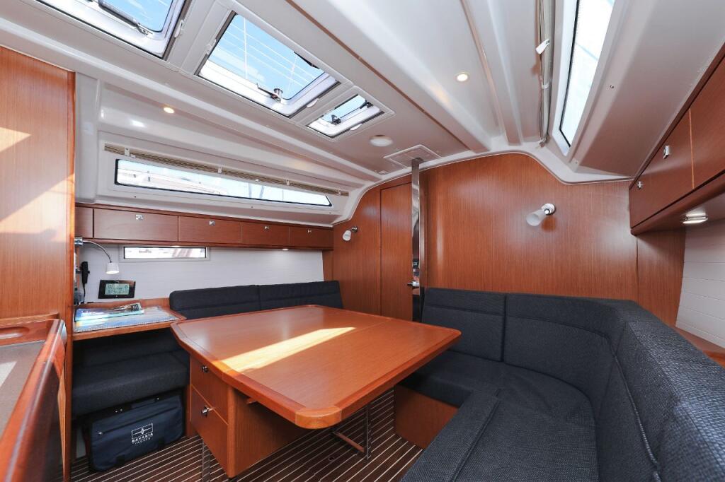 Bavaria Cruiser 37 Lupe