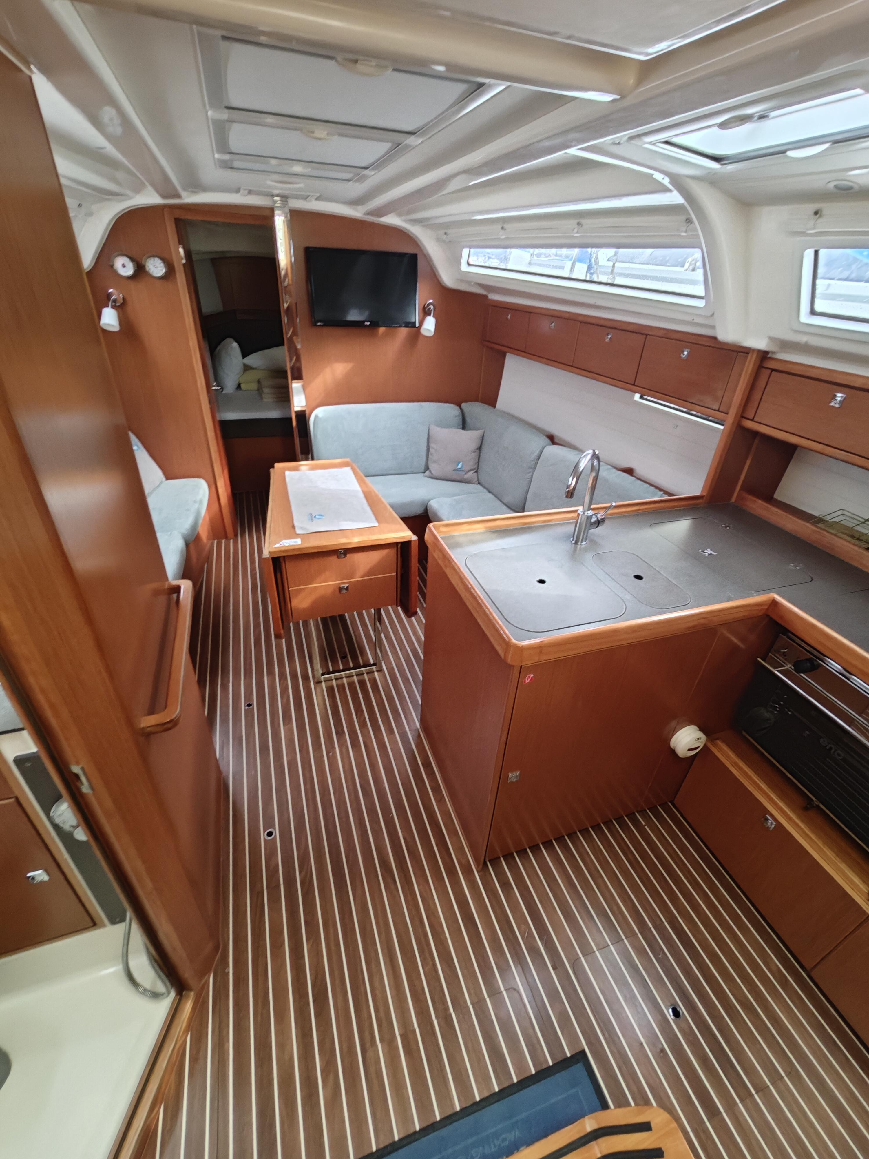 Bavaria Cruiser 37 Bura