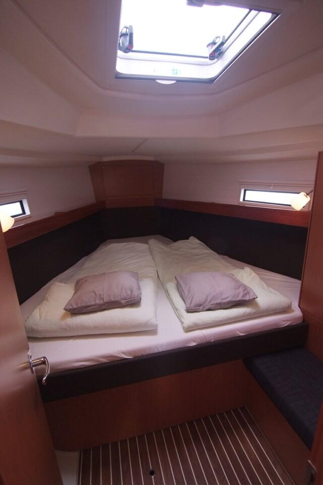 Bavaria Cruiser 37 Dori