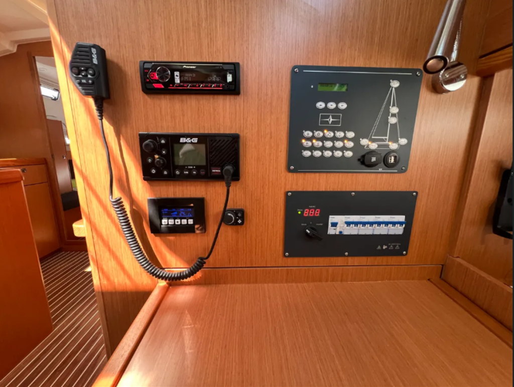 Bavaria Cruiser 37 Mia