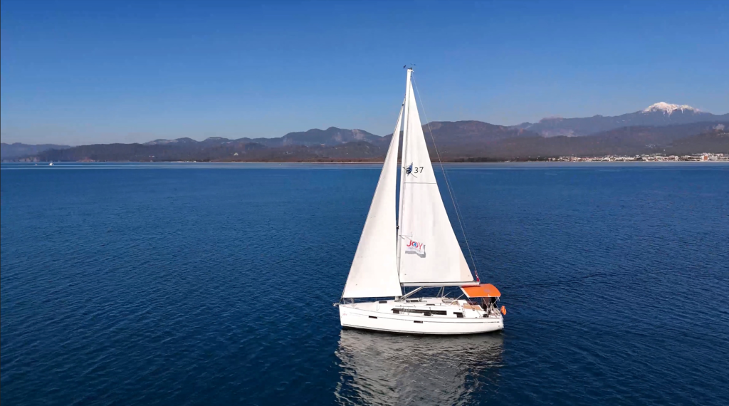 Bavaria Cruiser 37 Roger Rabbit