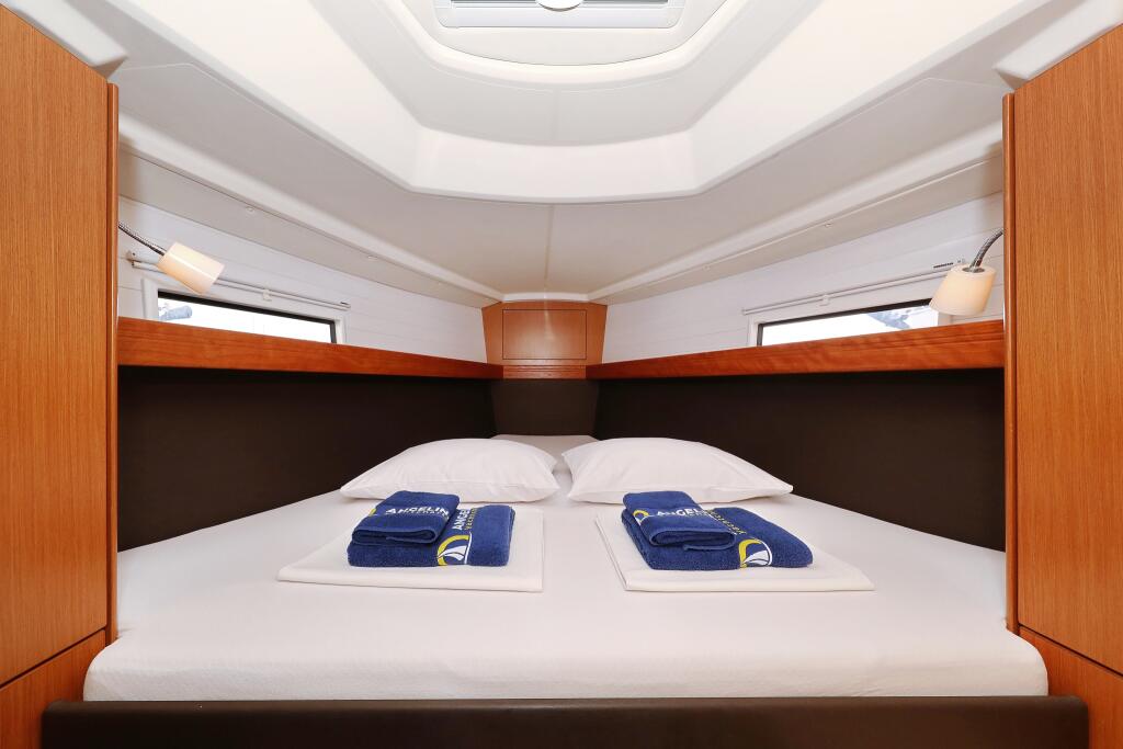 Bavaria Cruiser 37 Sun Course