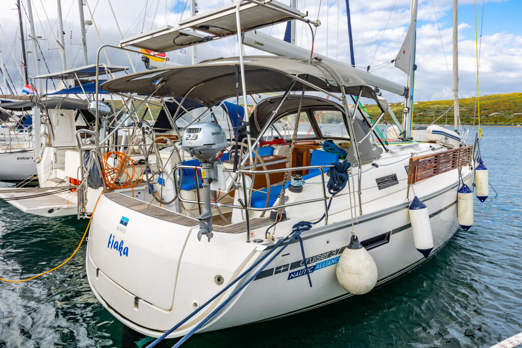 Bavaria Cruiser 37 Fjaka