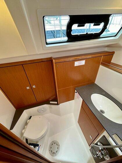 Bavaria Cruiser 37 Maestral