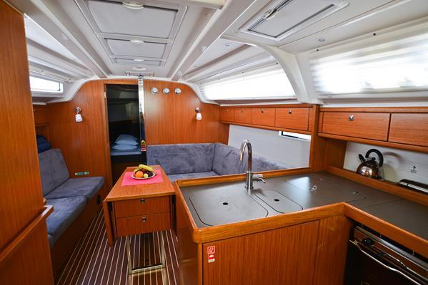 Bavaria Cruiser 37 Kedi