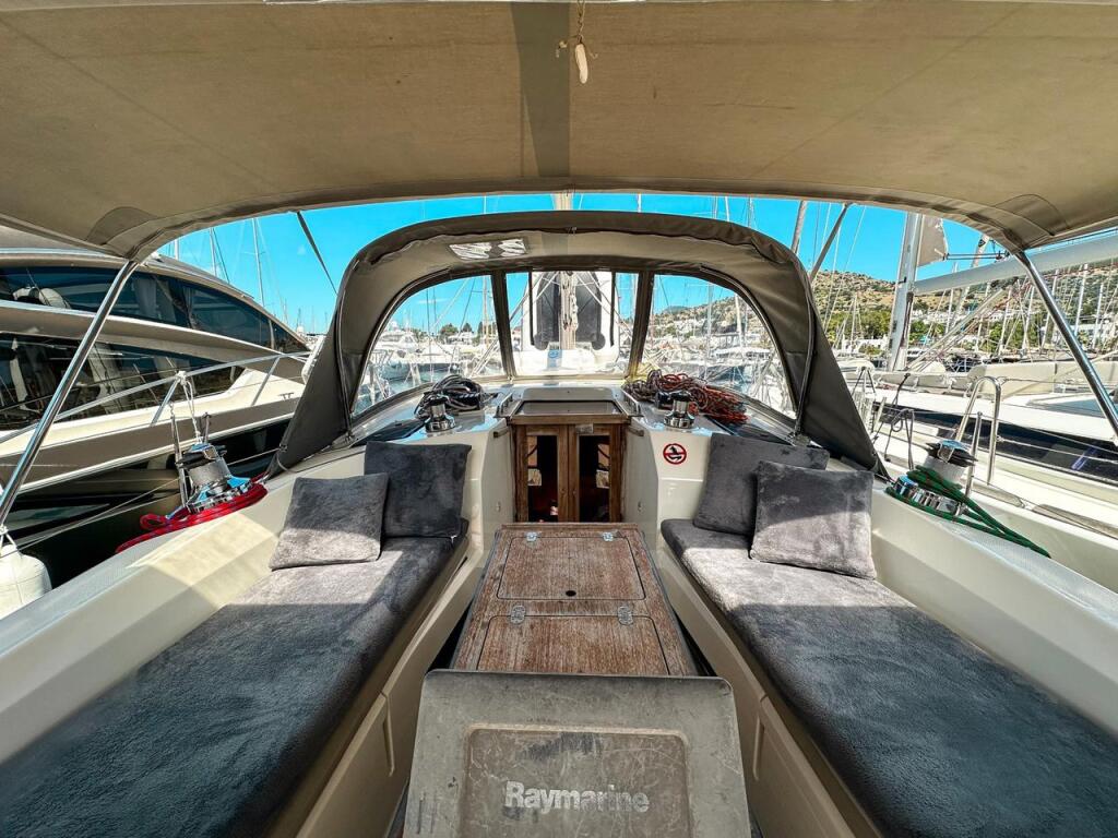 Bavaria Cruiser 40 Spark-1