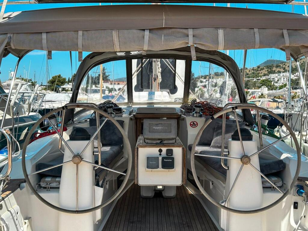 Bavaria Cruiser 40 Spark-1
