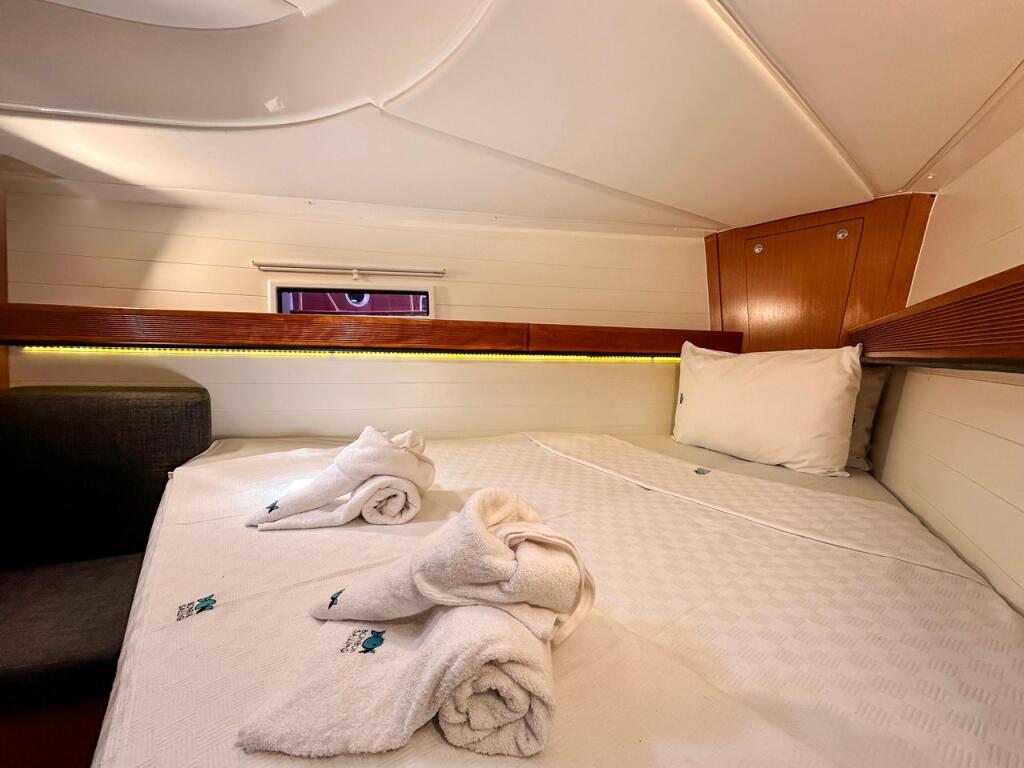 Bavaria Cruiser 40 Spark-1