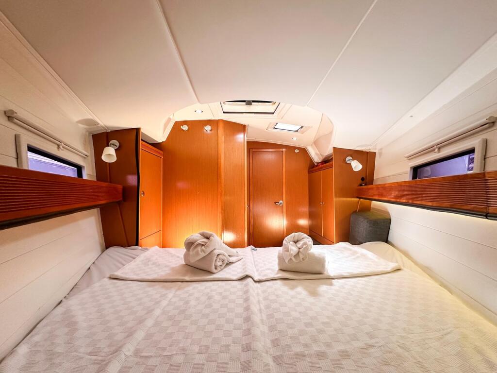 Bavaria Cruiser 40 Spark-1