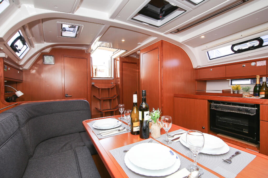 Bavaria Cruiser 41 Morellina