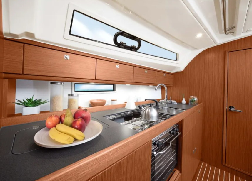 Bavaria Cruiser 41 Marea
