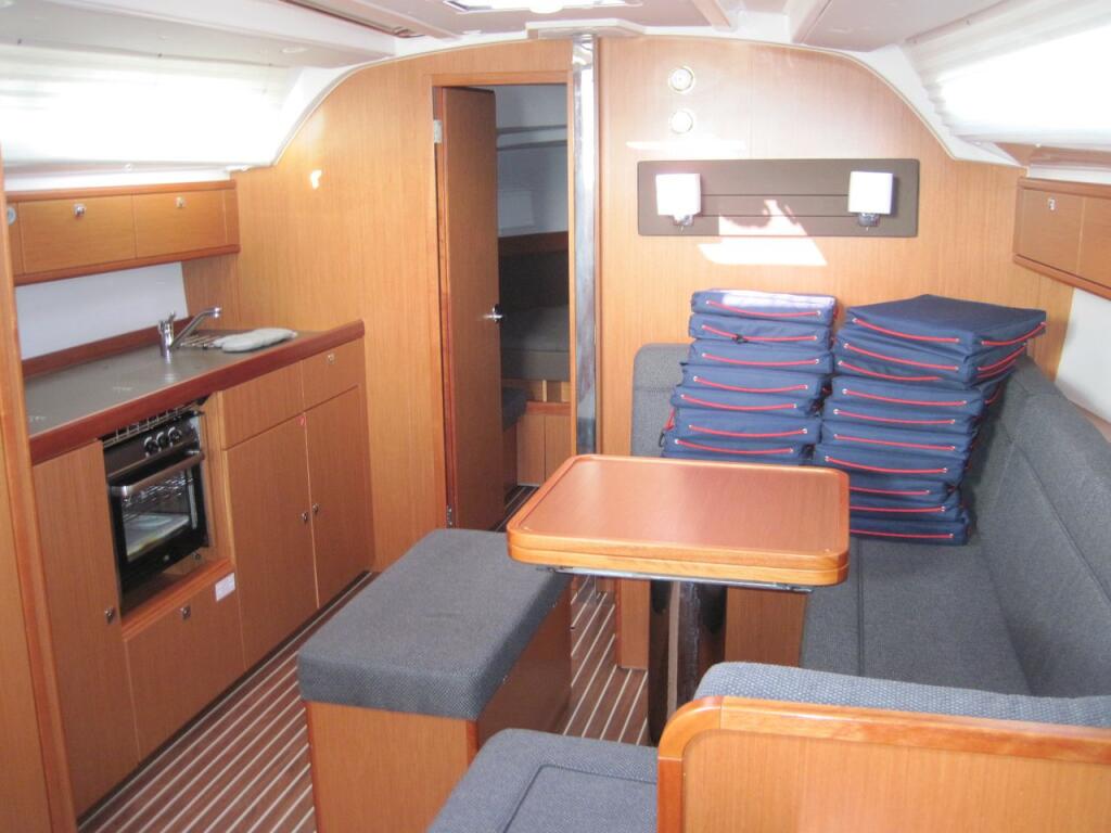 Bavaria Cruiser 41 Vittoria