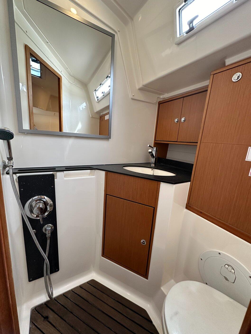 Bavaria Cruiser 45 Oključ