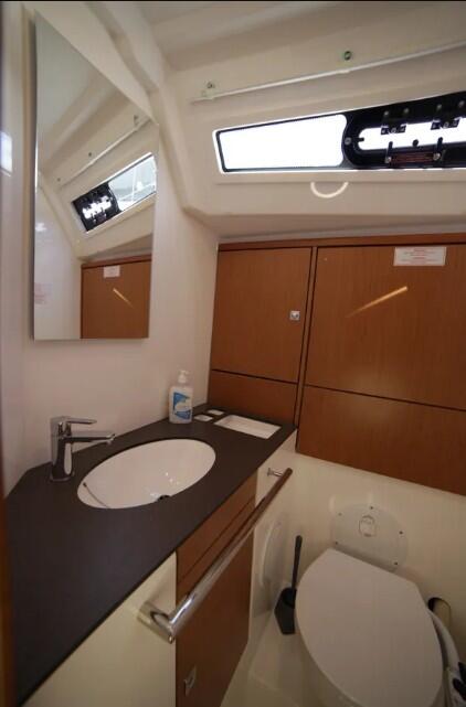 Bavaria Cruiser 46 Sail Deneb