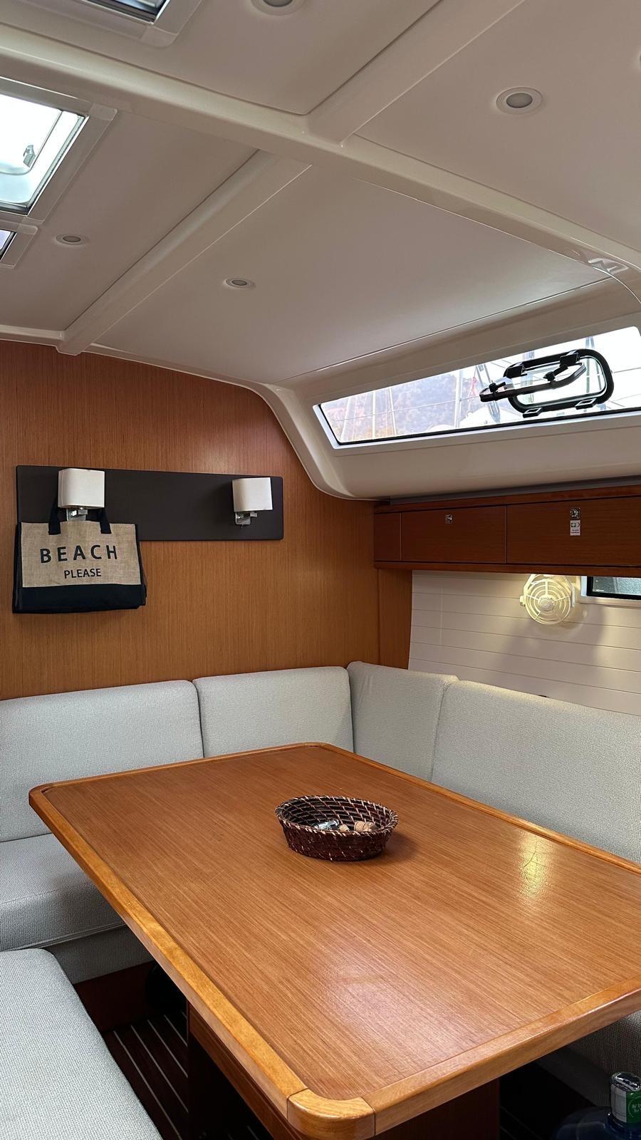 Bavaria Cruiser 51 Mango