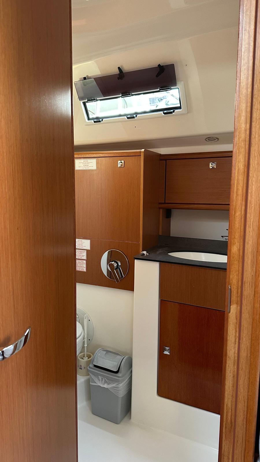 Bavaria Cruiser 51 Mango
