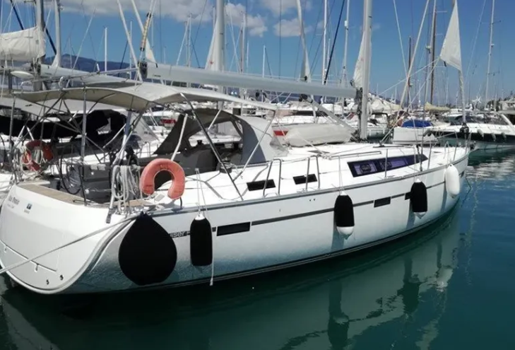 Bavaria Cruiser 51 Gin Tonic