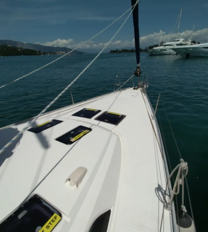 Bavaria Cruiser 51 Gin Tonic