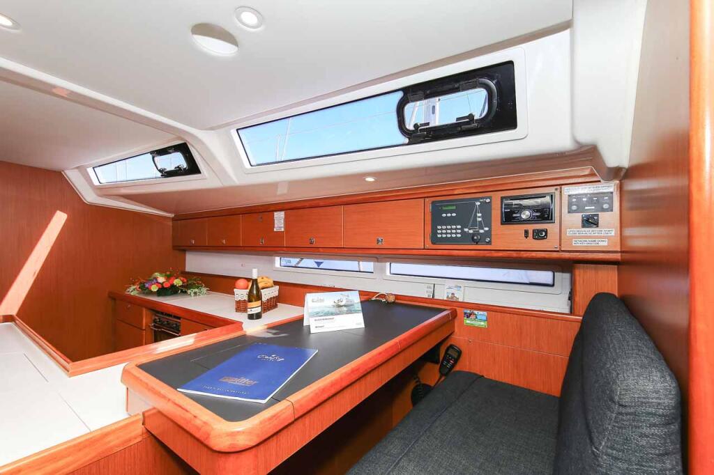 Bavaria Cruiser 56 Domo