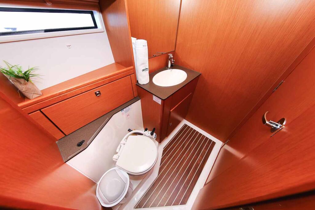 Bavaria Cruiser 56 Domo