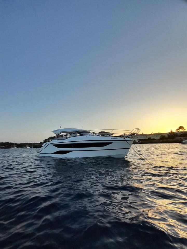Bavaria SR36 Open Top Ostwind