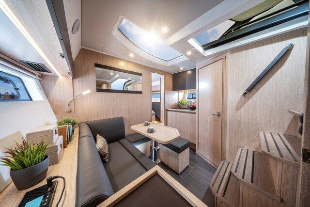 Bavaria SR38 Hard Top Hannah
