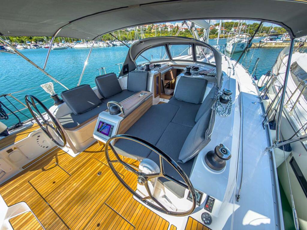Bavaria Voyager 45 Bravura