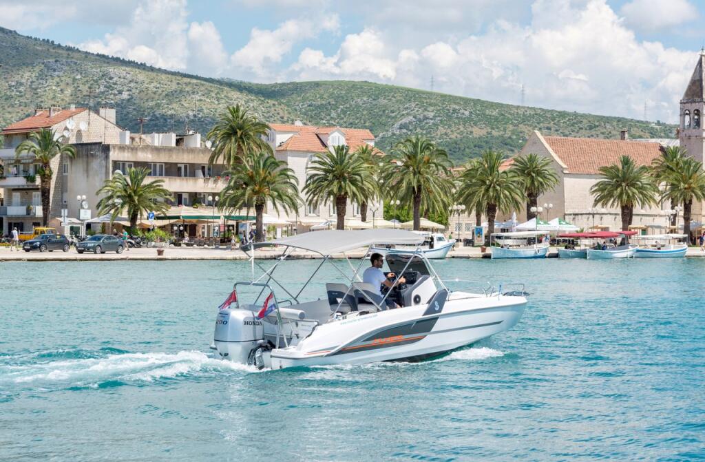 Beneteau Benetau Flyer 6.6 Space Deck