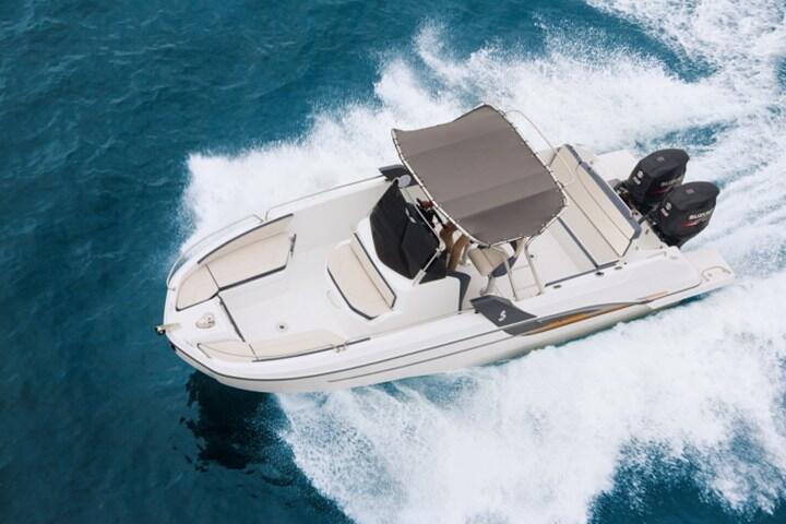 Beneteau Upaya