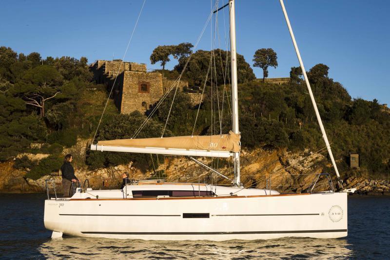 Dufour 310 GL Expensive Toy