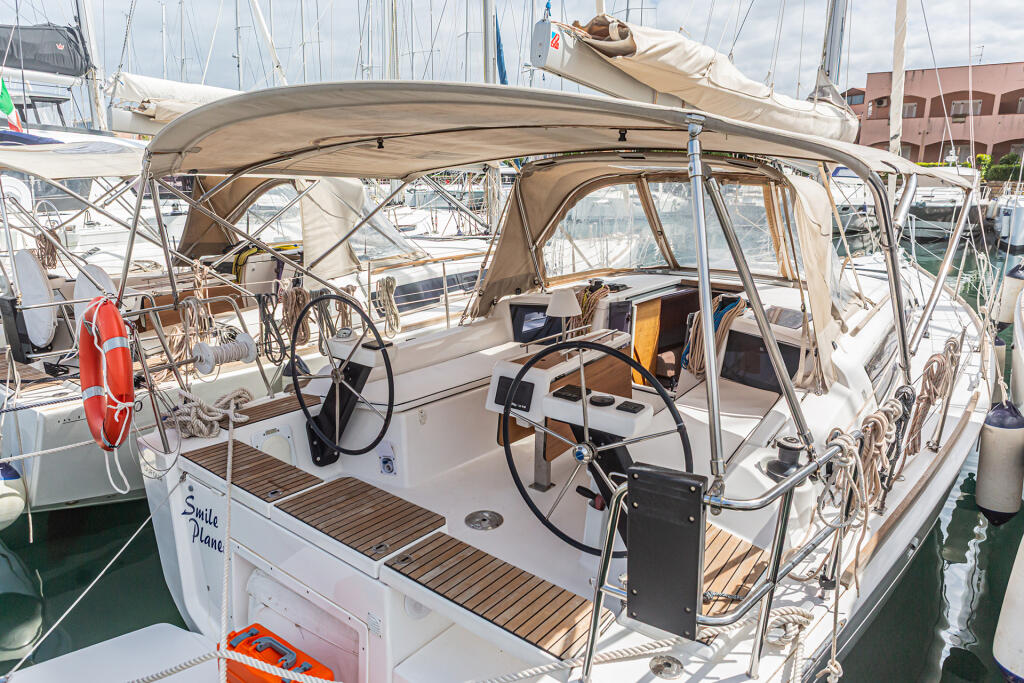 Dufour 360 GL Smile Planet