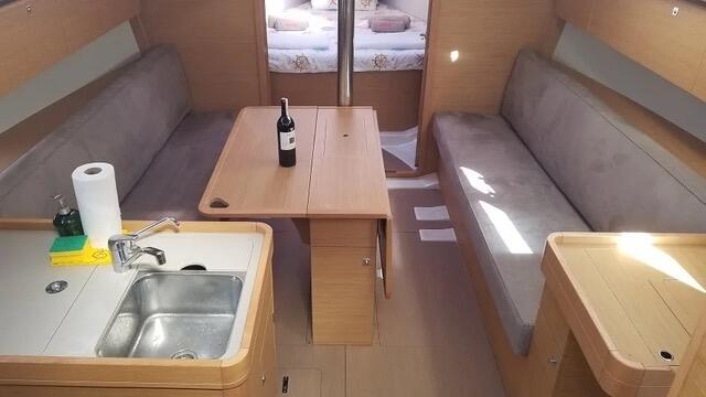 Dufour 360 GL Ares1