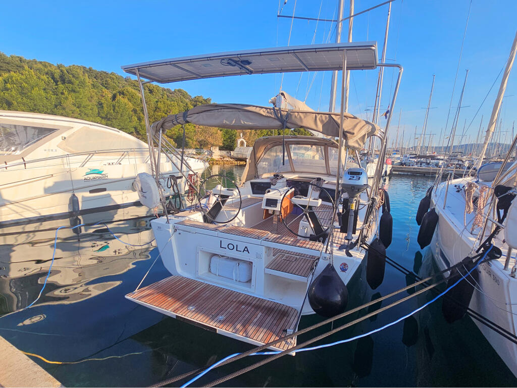 Dufour 360 GL Lola