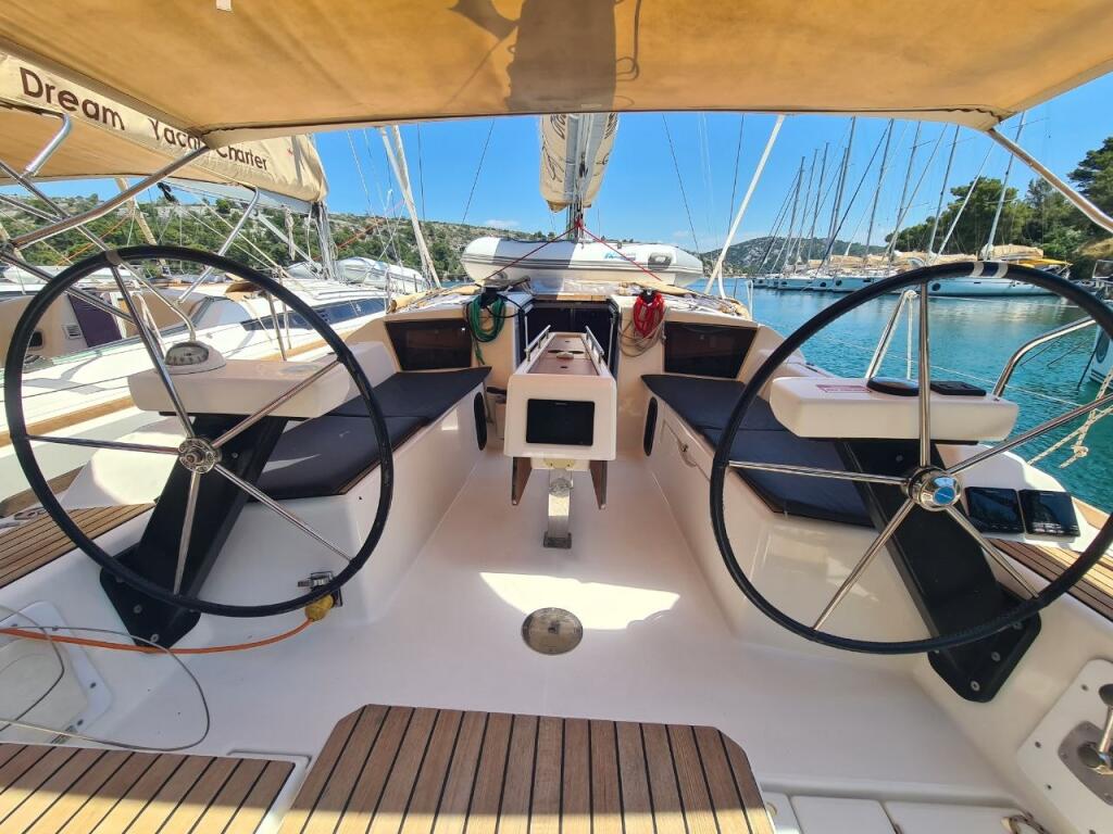 Dufour 360 Liberty ANTHEMIS 