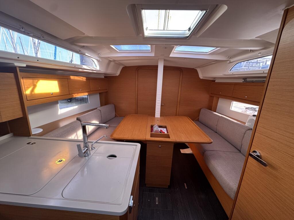 Dufour 37 Skiona