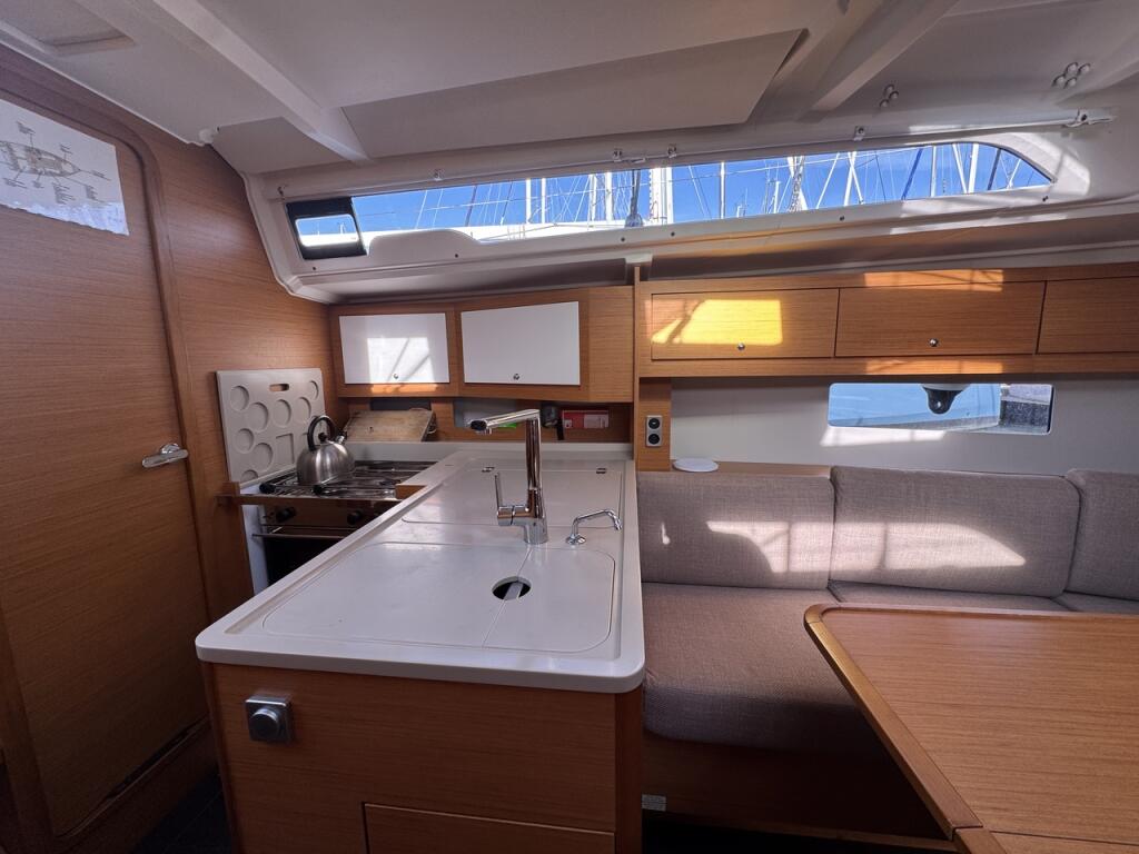 Dufour 37 Skiona