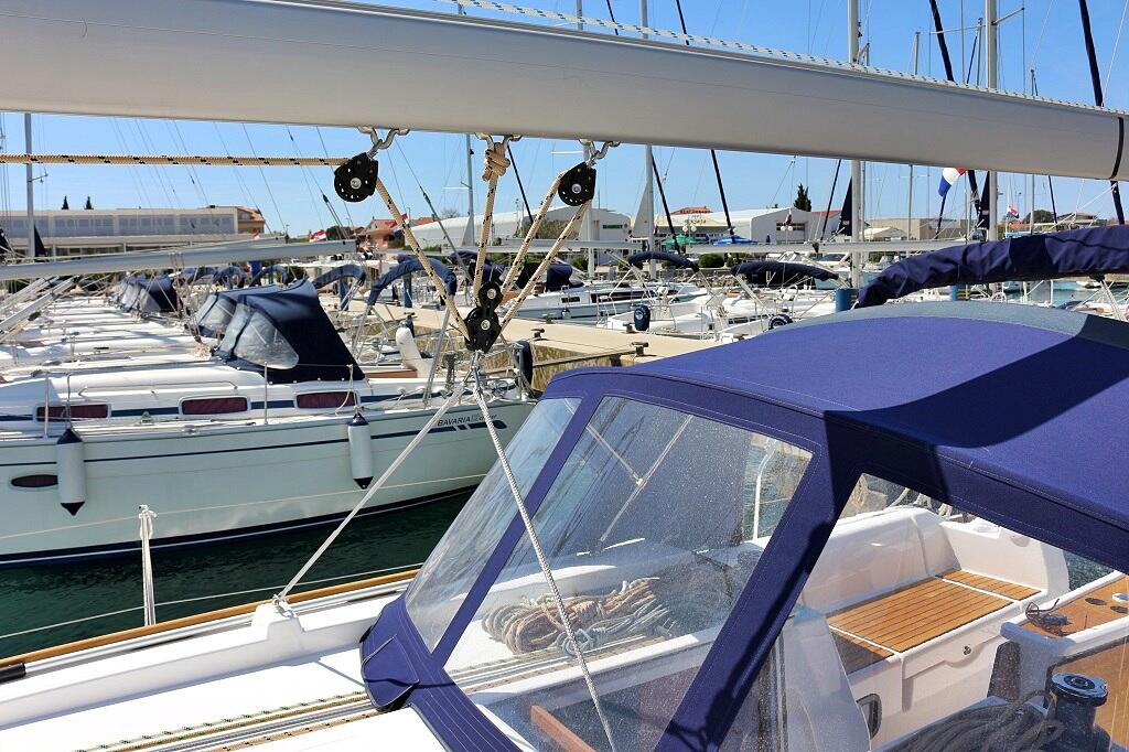 Dufour 382 GL Louise