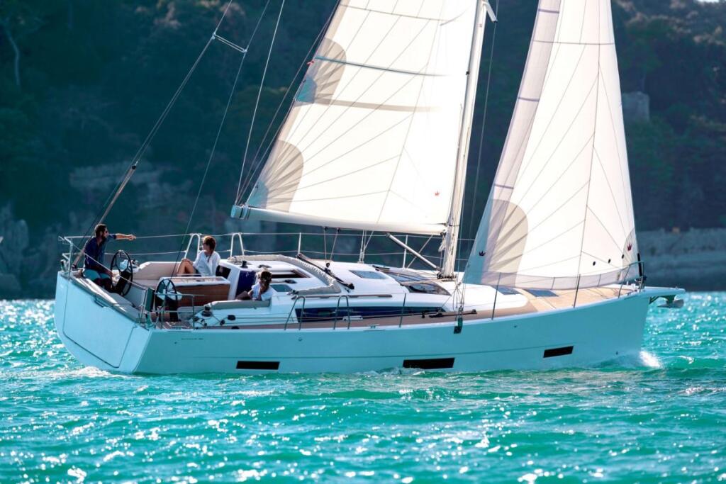 Dufour 390 GL MAYBE TOMORROW