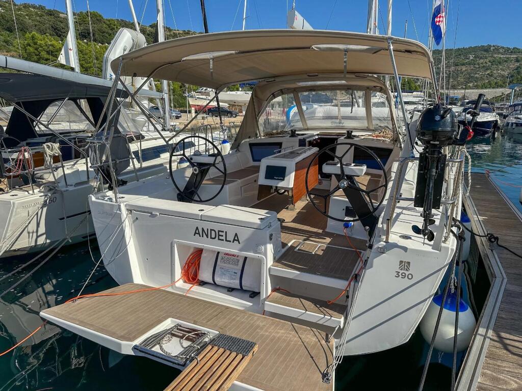 Dufour 390 GL Andela